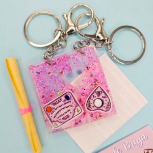 Llaveros Amuletos ''Corazón Ouija'' ✨🖤